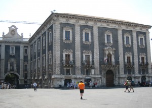 Porta Uzeda og Palazzo dei Chierici i Catania