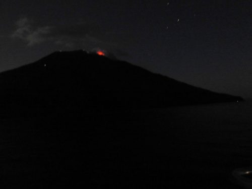 Vulkanen på Stromboli i udbrud. Foto: Kirsten Soele