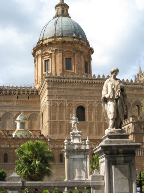 Cattedrale della Santa Vergine Maria Assunta i Palermo. Foto: KirstenSoele