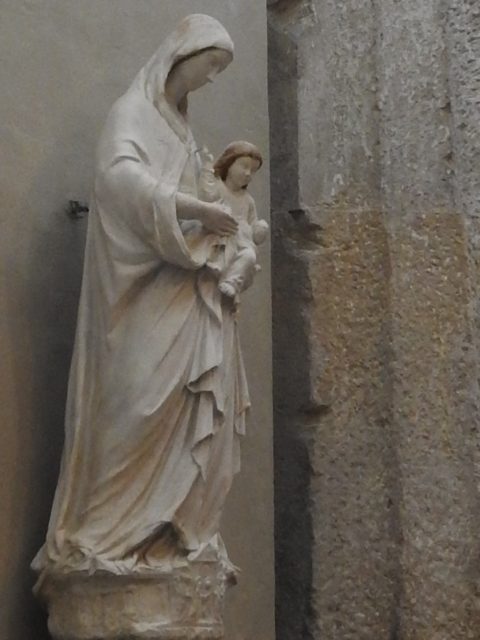Madonna col Bambino, af Domenico Gagini, 15. årh. Foto: KirstenSoele