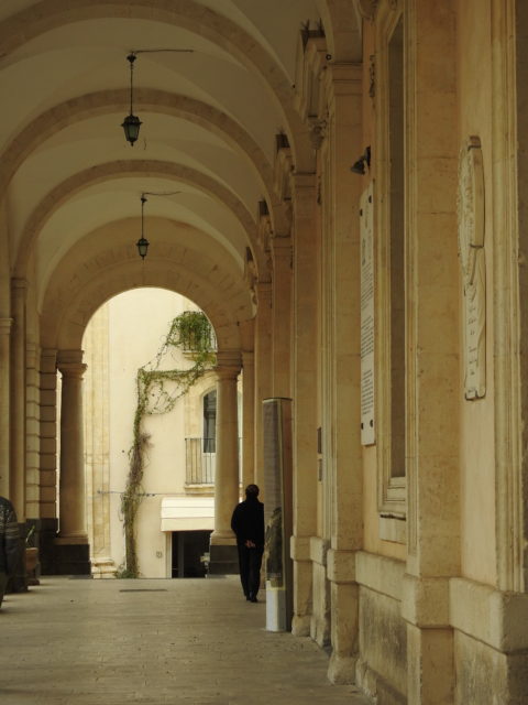 Søjlegangen i Palazzo del Municipio. Foto: KirstenSoele
